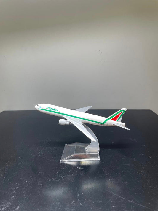Alitalia Boeing 777