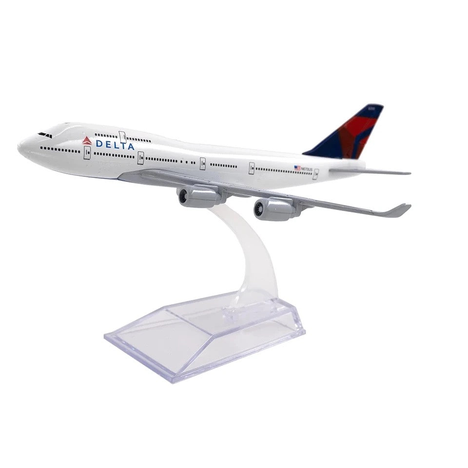 Delta Airlines-boeing 747
